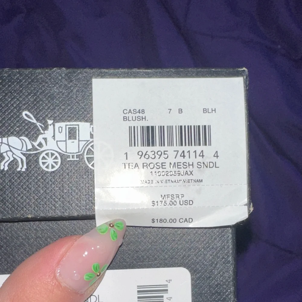 Coach Pink Sandals Elegant Design - Picture 4 of 4